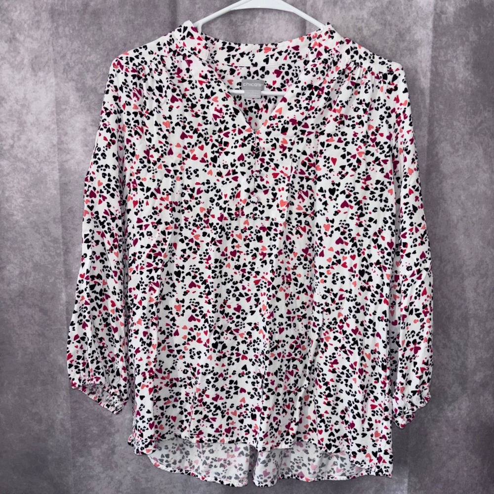 Chico's‎ Women Size 1 White Pink Heart Print Blouse Romantic